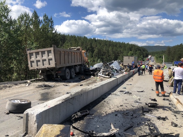 ДТП на М-5, грузовик,|Фото: управление ГИБДД по Челябинской области